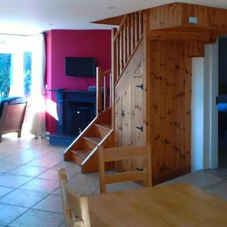 Holiday - Eir03095-f